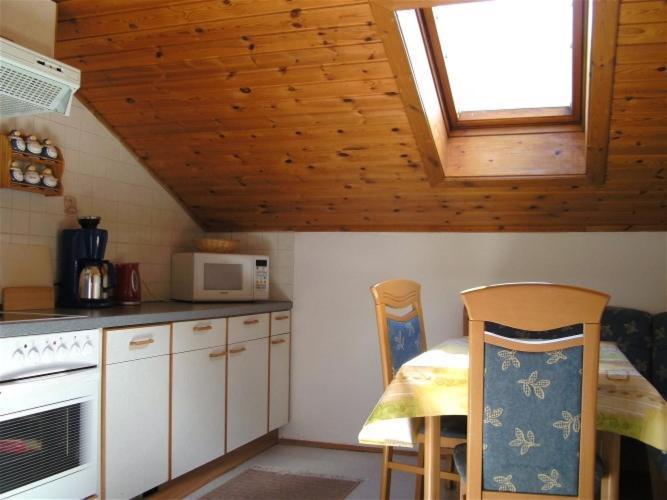 Apartment'S Haus Tegischer ノイシュティフト・イム・シュトゥーバイタール エクステリア 写真